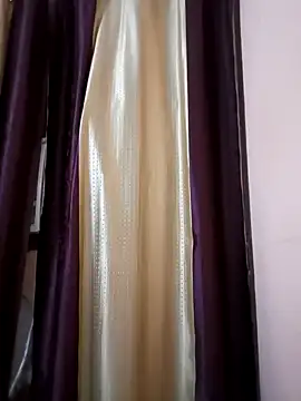 Snapshot of LadyloverSameer chatting on January 2025 02:11:02 AM LadyloverSameer online show from January 2025 02:11:02 AM