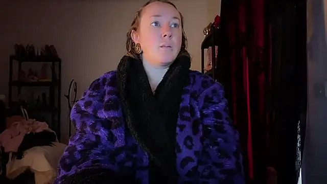 kisicaxx online show from January 2026 07:54:01 AM