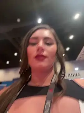 lovely beast online show from January 2025 02:12:02 AM