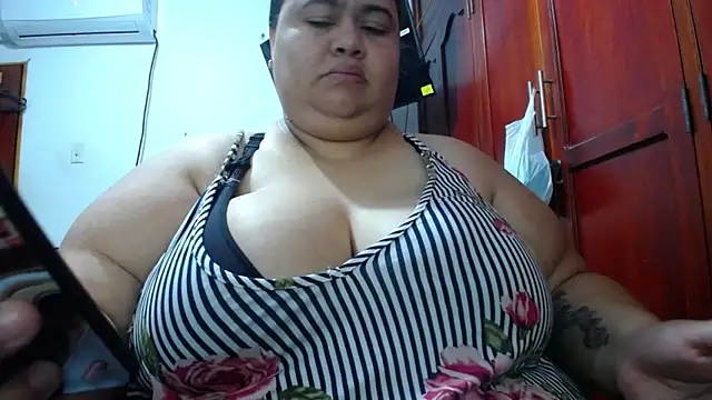 Snapshot of hotlesby4uxxx chatting on April 2026 01:57:02 PM hotlesby4uxxx online show from April 2026 01:57:02 PM