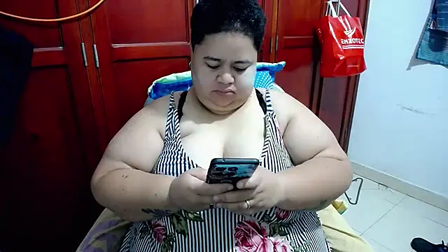 Snapshot of hotlesby4uxxx chatting on May 2026 02:01:02 PM hotlesby4uxxx online show from May 2026 02:01:02 PM