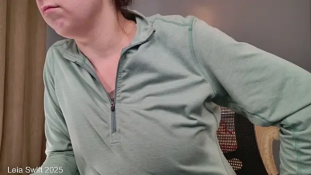 LeiaSwift online show from February 2025 02:02:01 PM