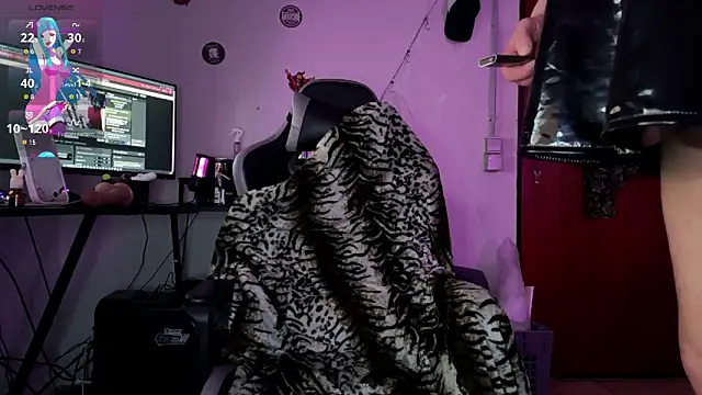 kimberjames84 online show from March 2026 09:30:01 PM