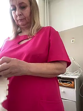 Irina2909xh online show from February 2026 12:14:01 PM