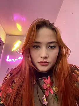 Snapshot of Tulipa_ chatting on December 2024 10:10:02 PM Tulipa online show from December 2024 10:10:02 PM