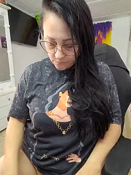 Snapshot of Ameliarizo chatting on February 2026 01:24:02 AM Ameliarizo online show from February 2026 01:24:02 AM