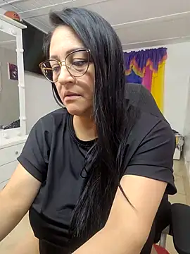 Snapshot of Ameliarizo chatting on February 2026 03:40:02 AM Ameliarizo online show from February 2026 03:40:02 AM