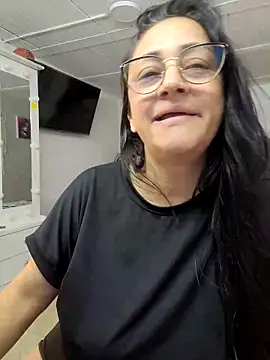 Snapshot of Ameliarizo chatting on February 2026 01:05:02 AM Ameliarizo online show from February 2026 01:05:02 AM