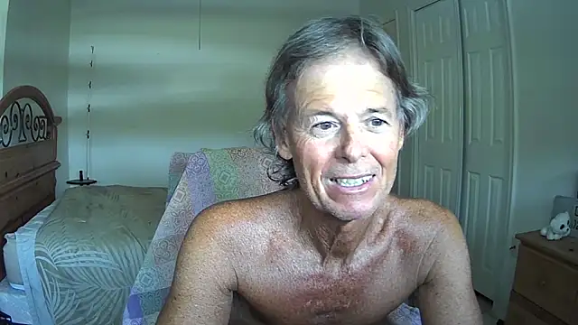nakeedcowboi65 online show from June 2026 06:35:02 PM