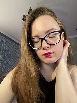 Snapshot of AngelaWhiti chatting on June 2026 04:11:02 PM AngelaWhiti online show from June 2026 04:11:02 PM