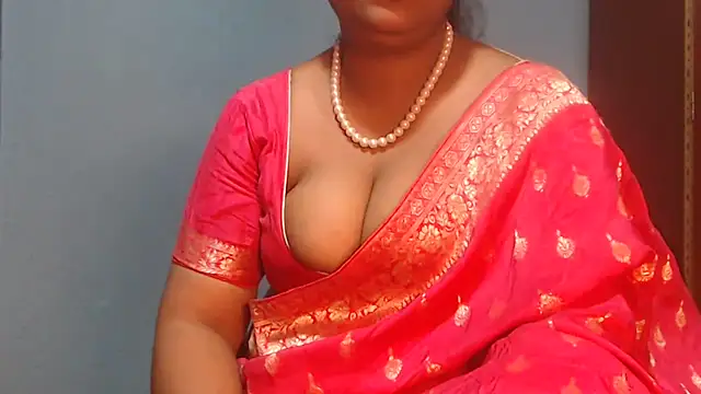Snapshot of naughtyboobs38dd chatting on April 2026 06:10:01 PM naughtyboobs38dd online show from April 2026 06:10:01 PM