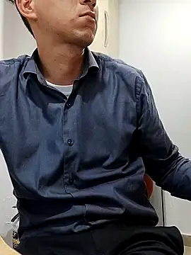 Snapshot of Business_dickkk chatting on March 2025 11:01:02 PM Business dickkk online show from March 2025 11:01:02 PM