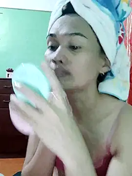 QueenSoreal online show from September 2025 03:24:02 PM