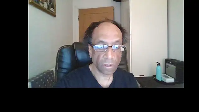 Snapshot of rauncher1 chatting on May 2026 08:31:01 AM rauncher1 online show from May 2026 08:31:01 AM