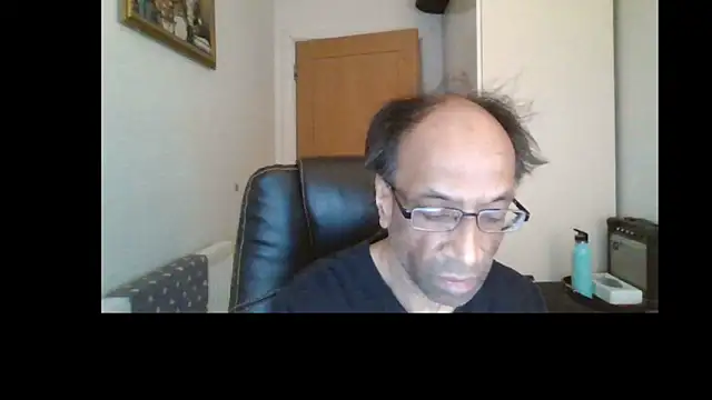 Snapshot of rauncher1 chatting on May 2026 08:55:01 AM rauncher1 online show from May 2026 08:55:01 AM
