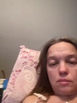 Susanel online show from November 2025 05:46:02 PM