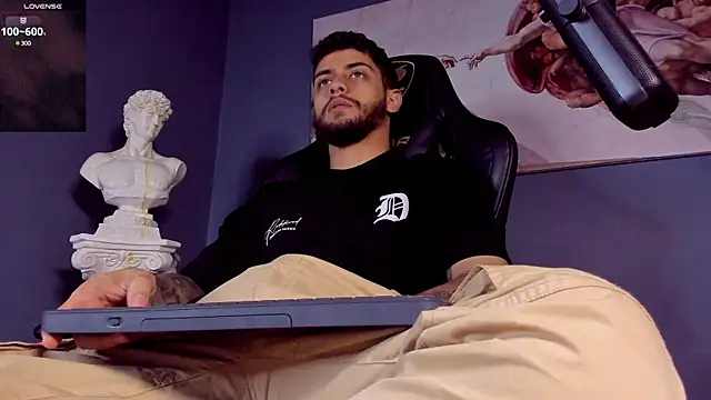 alessandro duty online show from February 2025 01:41:01 AM