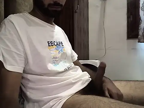 Snapshot of brownie_cake_cb chatting on June 2026 04:32:02 AM brownie cake cb online show from June 2026 04:32:02 AM