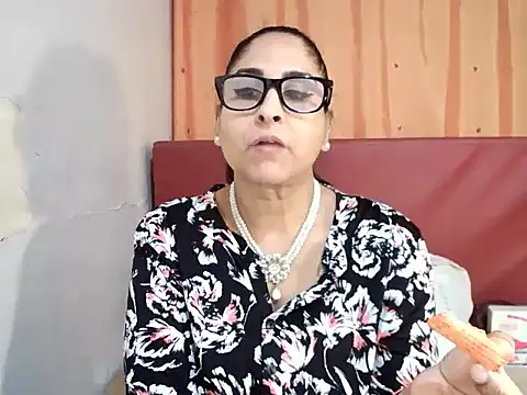 Indiankushy online show from September 2025 04:40:02 PM