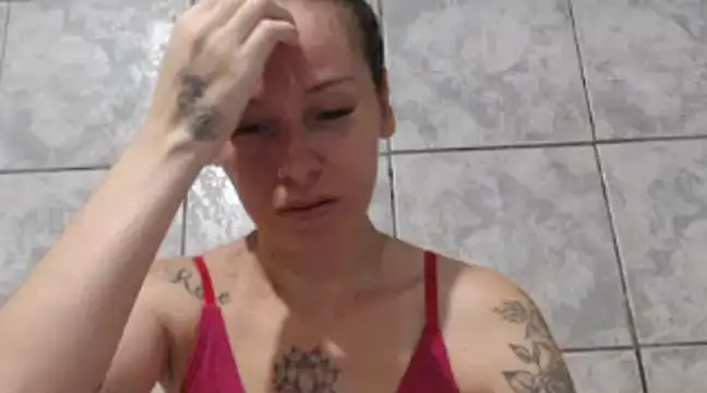 Snapshot of Venusluxodomme chatting on January 2025 03:23:02 AM Venusluxodomme online show from January 2025 03:23:02 AM