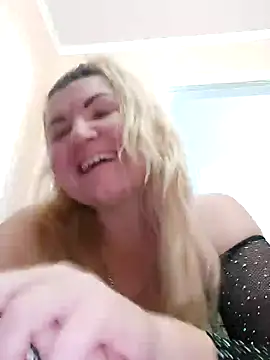 Snapshot of VeronikaBless chatting on December 2024 09:07:01 AM VeronikaBless online show from December 2024 09:07:01 AM