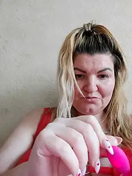 Snapshot of VeronikaBless chatting on February 2025 01:40:02 PM VeronikaBless online show from February 2025 01:40:02 PM