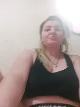 Snapshot of VeronikaBless chatting on February 2025 05:20:02 PM VeronikaBless online show from February 2025 05:20:02 PM