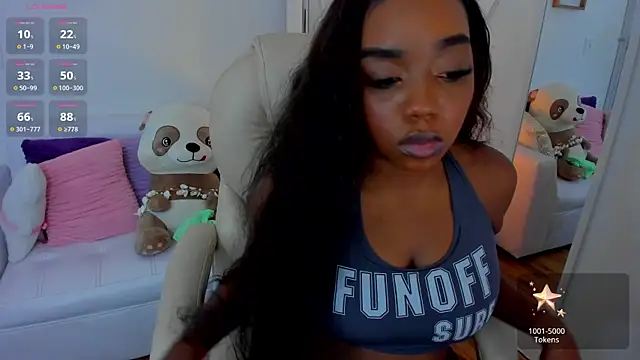 zobe love online show from March 2025 08:48:01 PM