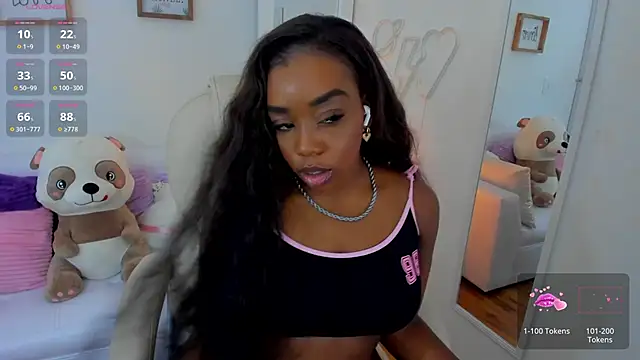 zobe love online show from March 2025 07:50:02 PM