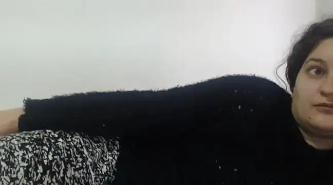 Snapshot of flowerlauren chatting on February 2025 09:08:02 AM flowerlauren online show from February 2025 09:08:02 AM