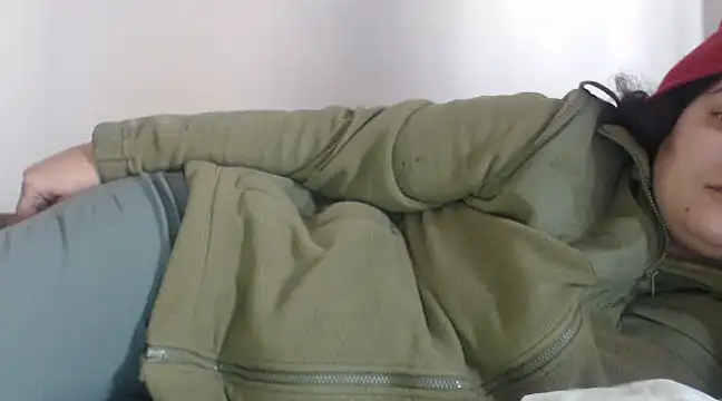 Snapshot of flowerlauren chatting on February 2025 11:39:02 AM flowerlauren online show from February 2025 11:39:02 AM