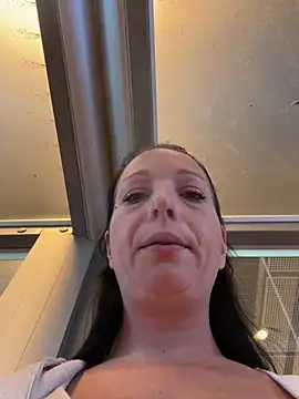 Viola Beck online show from February 2025 07:17:01 AM