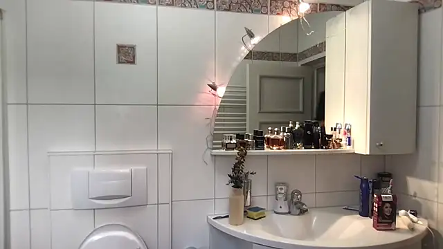 Viola Beck online show from September 2025 08:28:02 AM