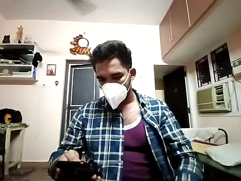 Snapshot of luckyloki chatting on December 2024 12:27:02 PM luckyloki online show from December 2024 12:27:02 PM