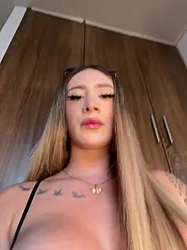 Snapshot of bunny_bicht chatting on July 2026 09:40:02 PM bunny bicht online show from July 2026 09:40:02 PM