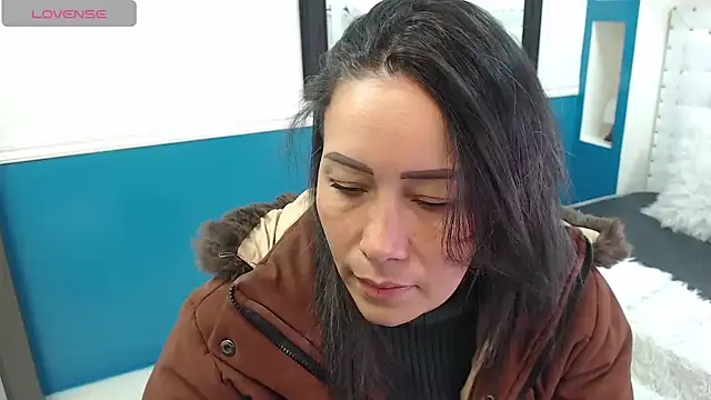 Snapshot of gaby_trent chatting on February 2025 12:04:02 PM gaby trent online show from February 2025 12:04:02 PM