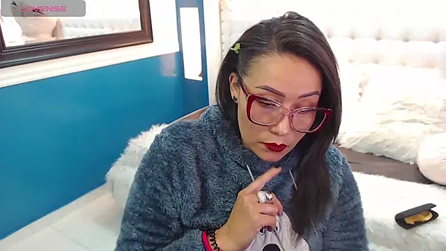 Snapshot of gaby_trent chatting on February 2025 03:42:02 PM gaby trent online show from February 2025 03:42:02 PM
