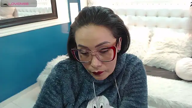 Snapshot of gaby_trent chatting on February 2025 06:47:02 PM gaby trent online show from February 2025 06:47:02 PM