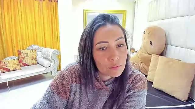 Snapshot of gaby_trent chatting on March 2025 01:53:02 PM gaby trent online show from March 2025 01:53:02 PM