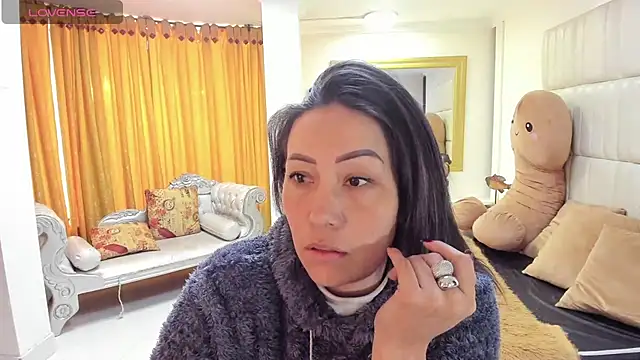 Snapshot of gaby_trent chatting on March 2025 12:39:02 PM gaby trent online show from March 2025 12:39:02 PM