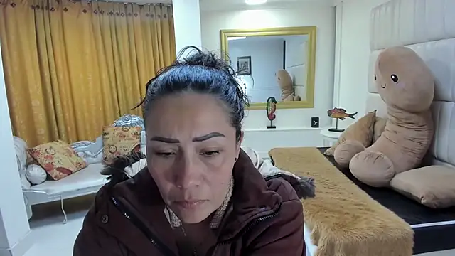Snapshot of gaby_trent chatting on September 2025 01:00:01 PM gaby trent online show from September 2025 01:00:01 PM