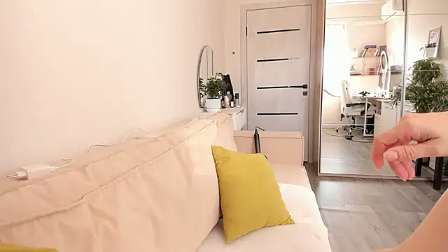 Snapshot of HILT_ON chatting on September 2025 02:56:02 AM HILT ON online show from September 2025 02:56:02 AM