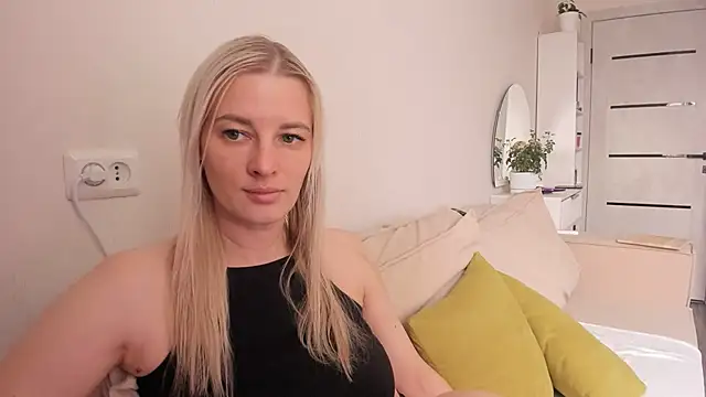 Snapshot of HILT_ON chatting on October 2025 04:57:02 AM HILT ON online show from October 2025 04:57:02 AM