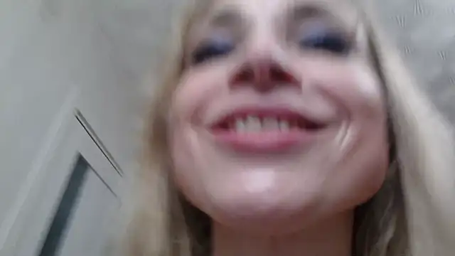 Snapshot of Mika_Passion chatting on January 2025 08:51:01 AM Mika Passion online show from January 2025 08:51:01 AM