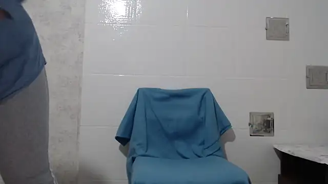 Miss Night21 online show from November 2025 03:22:01 PM