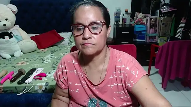 pervert mommy  online show from March 2025 01:36:01 PM