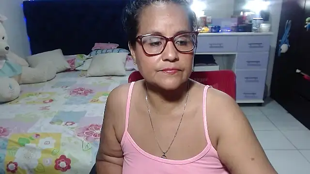 Snapshot of pervert_mommy_ chatting on April 2026 10:18:02 AM pervert mommy online show from April 2026 10:18:02 AM