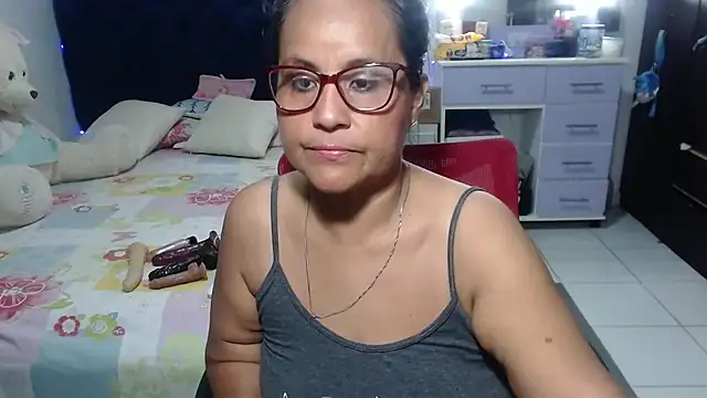 Snapshot of pervert_mommy_ chatting on April 2026 09:30:02 AM pervert mommy online show from April 2026 09:30:02 AM