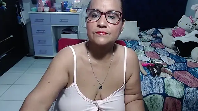 Snapshot of pervert_mommy_ chatting on June 2026 09:44:02 AM pervert mommy online show from June 2026 09:44:02 AM