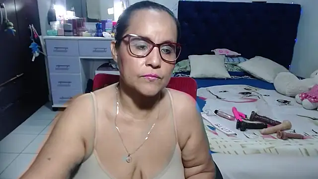 Snapshot of pervert_mommy_ chatting on June 2026 09:25:02 AM pervert mommy online show from June 2026 09:25:02 AM